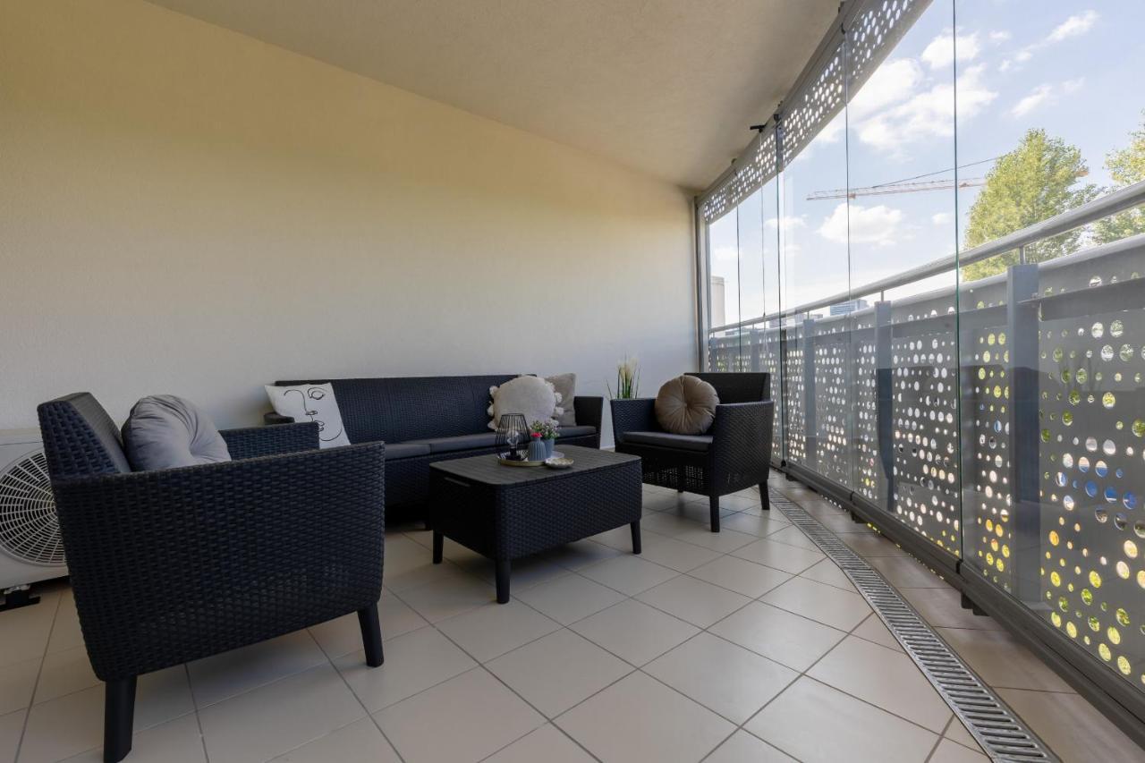 Deluxe Apartment Wronia 45 With Ac, Parking & Balcony By Renters Prestige Varşovia Exterior foto